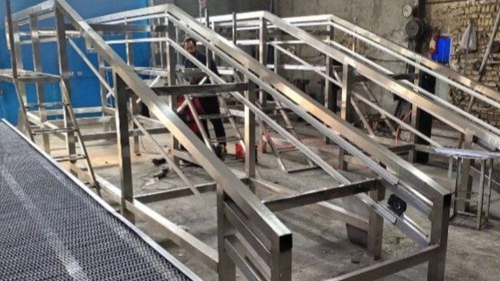 Construction of all -steel sartic strip machine in Mashhad Construction of all -steel sartic strip machine in Mashhad
